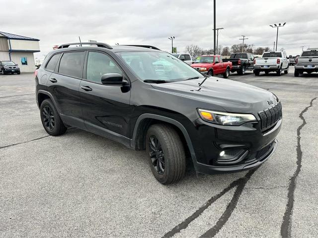 2023 jeep cherokee altitude lux