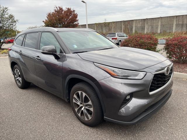 2023 toyota highlander xle