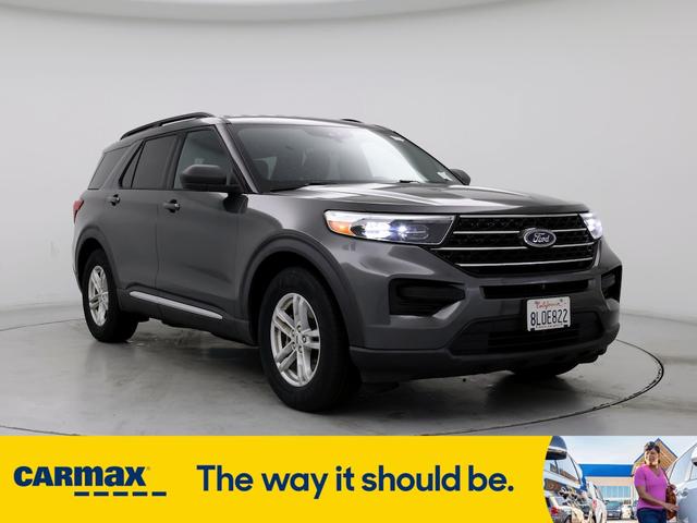 2020 ford explorer xlt