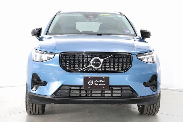 2024 volvo xc40 b5 core bright theme