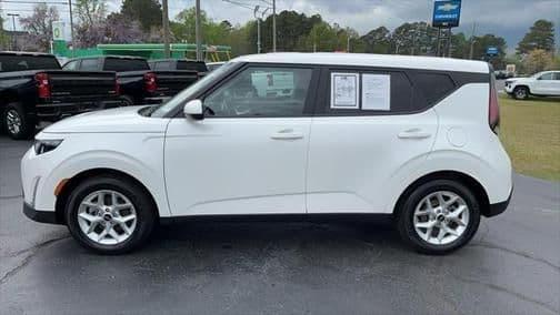 2023 kia soul lx 4dr hatchback in zebulon, north carolina