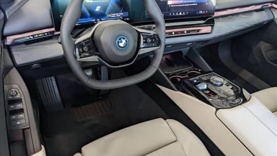 2024 BMW i5