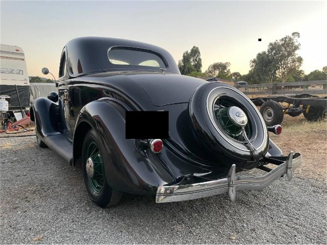 1935 ford deluxe