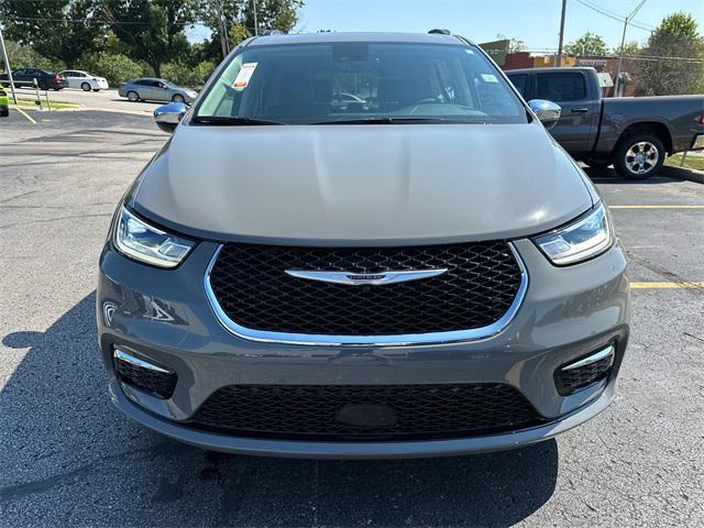 2023 chrysler pacifica limited