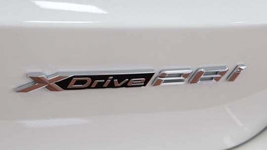 2025 BMW X1