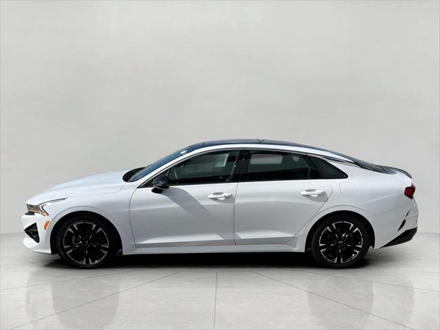 2021 kia k5 gt-line
