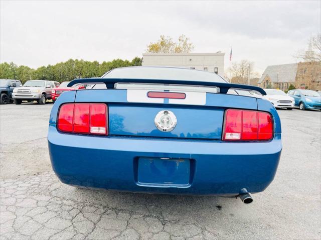2006 ford mustang deluxe