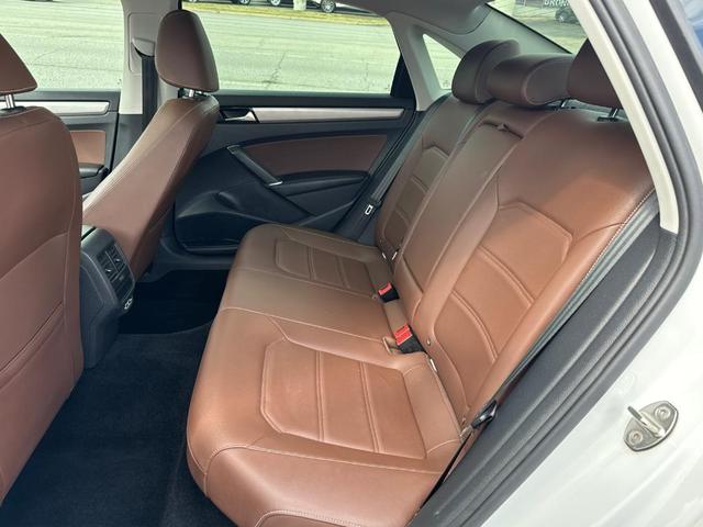 2022 volkswagen passat 2.0t se