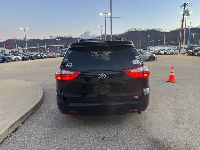 2016 toyota sienna xle premium