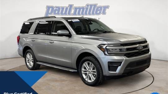 2022 ford expedition xlt