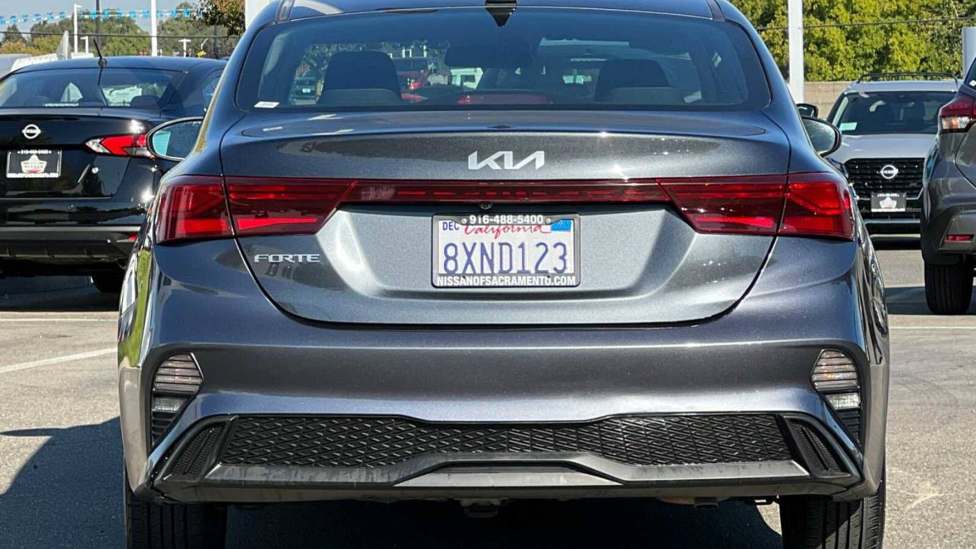 2022 kia forte lxs