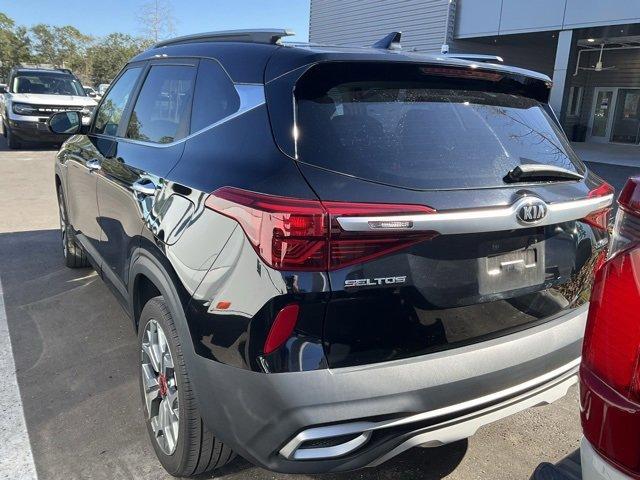 2021 kia seltos sx