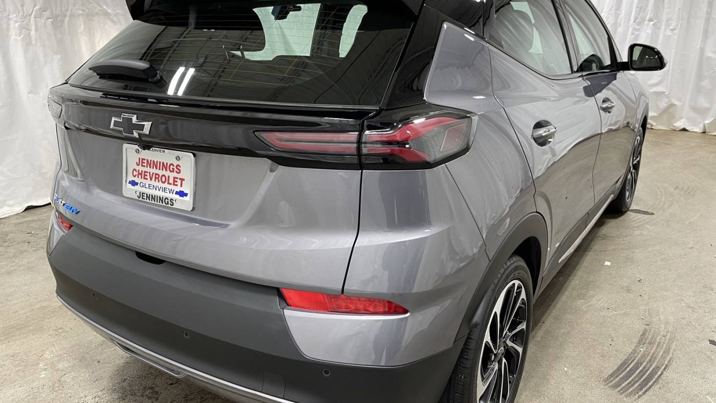 2022 chevrolet bolt euv premier