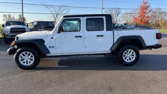 2023 Jeep Gladiator