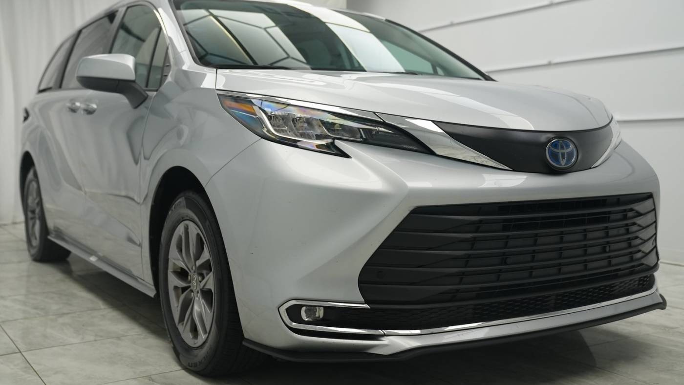 2023 toyota sienna