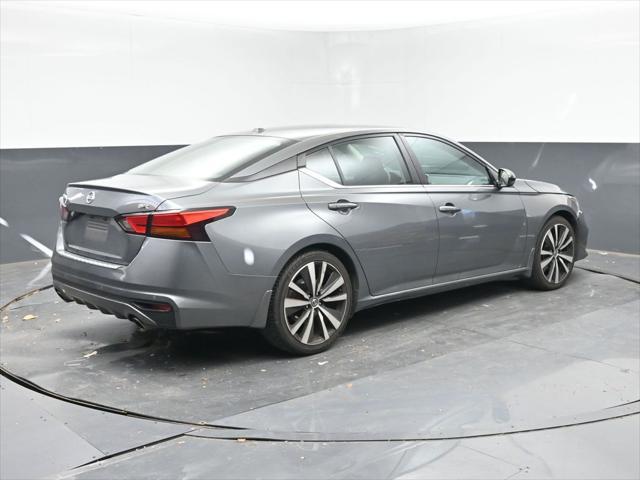 2021 nissan altima sr fwd