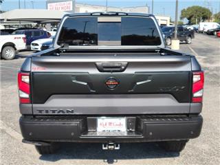 2021 Nissan Titan pro-4x