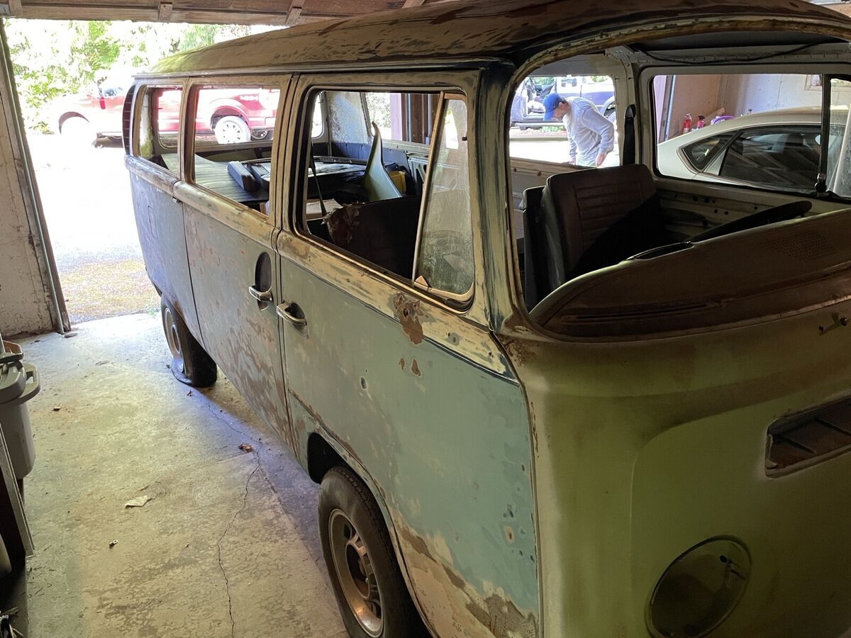 1972 volkswagen type 2 van grey