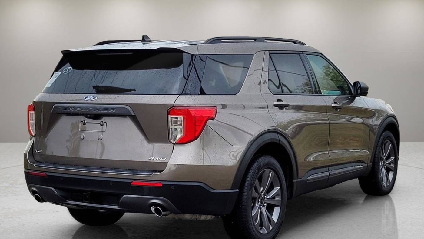 2021 ford explorer xlt