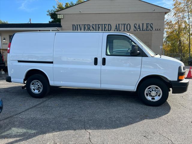 2020 chevrolet express 2500 rwd 2500 regular wheelbase wt