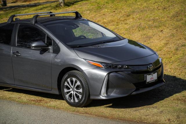 2022 toyota prius prime xle