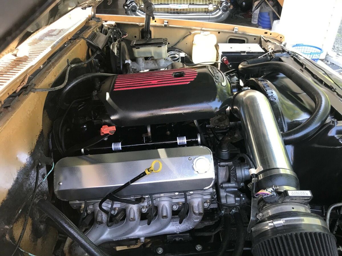 1984 c-10 * 5.3l v8 ls swapped * o/d, lowered, rust free! 20" rims shop truck