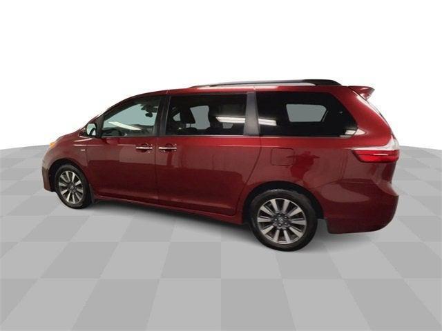 2019 toyota sienna xle