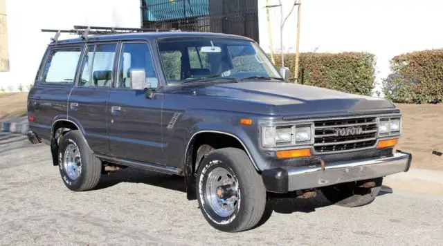 1990 toyota land cruiser, fj62, 4x4, two owner, runs a+, cold air conditioning