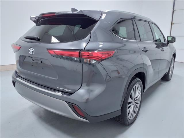 2021 toyota highlander platinum