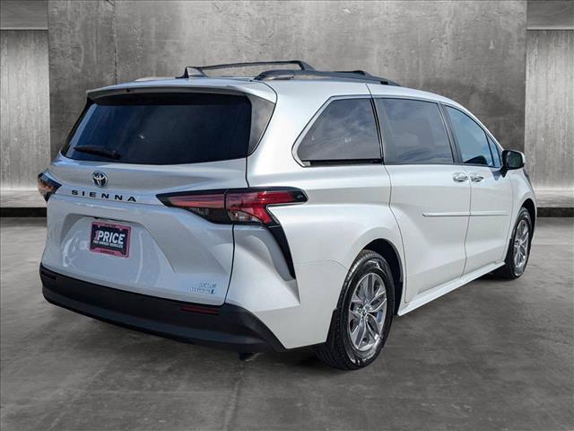 2022 toyota sienna xle 8 passenger