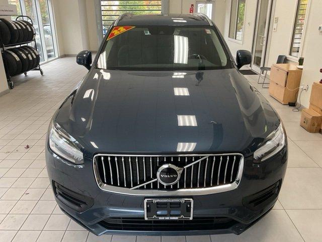 2022 volvo xc90 t6 momentum 6 passenger