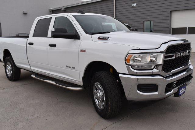 2019 ram 3500 tradesman crew cab 4x4 8' box