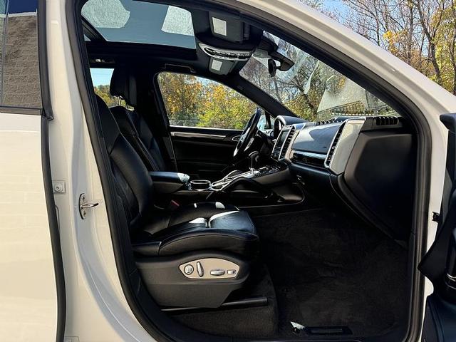 2016 porsche cayenne base