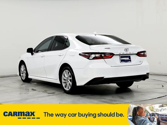 2024 toyota camry le
