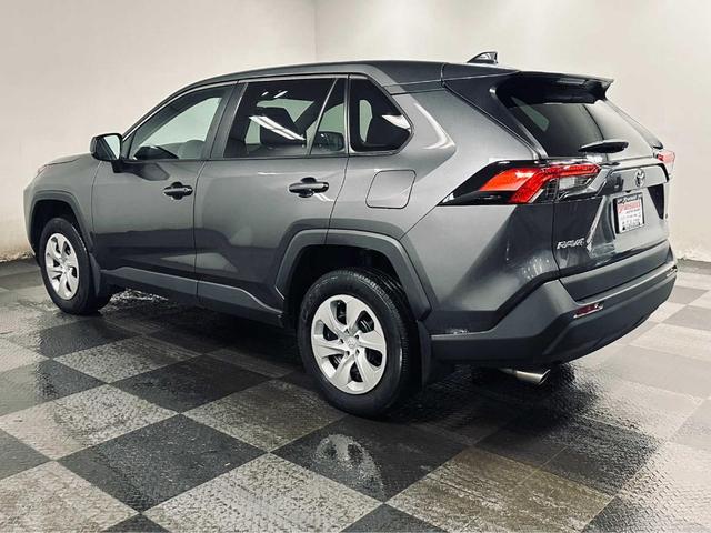 2022 toyota rav4 le