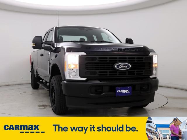 2023 ford f-350 xl