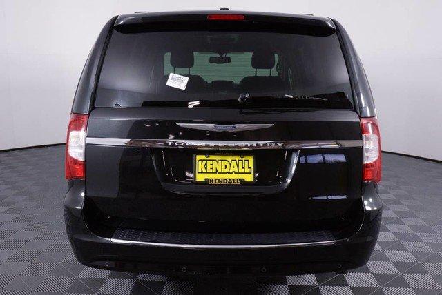used 2015 chrysler town & country touring-l eugene, or 97401 for sale in college crest, oregon