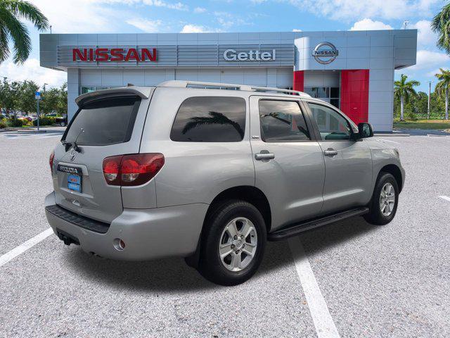 2022 toyota sequoia sr5