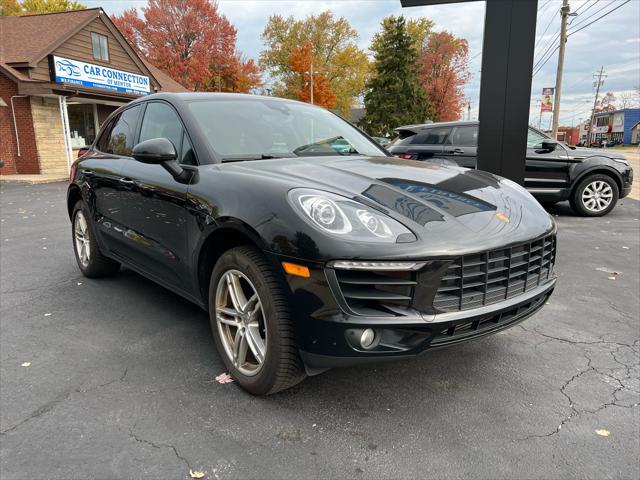 2017 porsche macan base