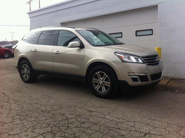 2017 chevrolet traverse lt awd lt 4dr suv w/2lt for sale in charleston, west virginia