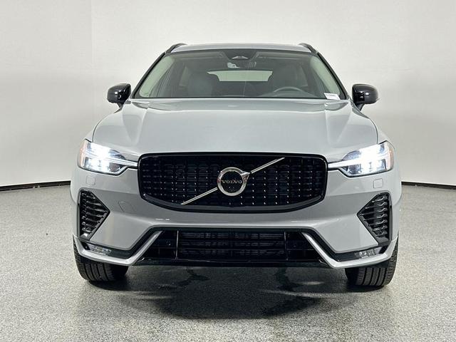 2024 volvo xc60 b5 plus dark theme