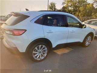 2022 Ford Escape titanium