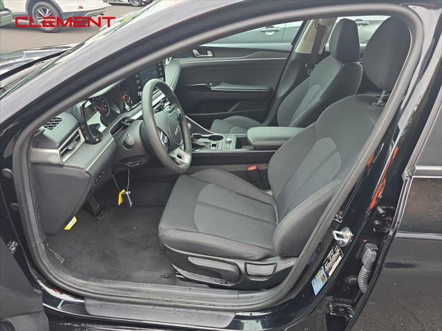 2022 kia k5 lxs