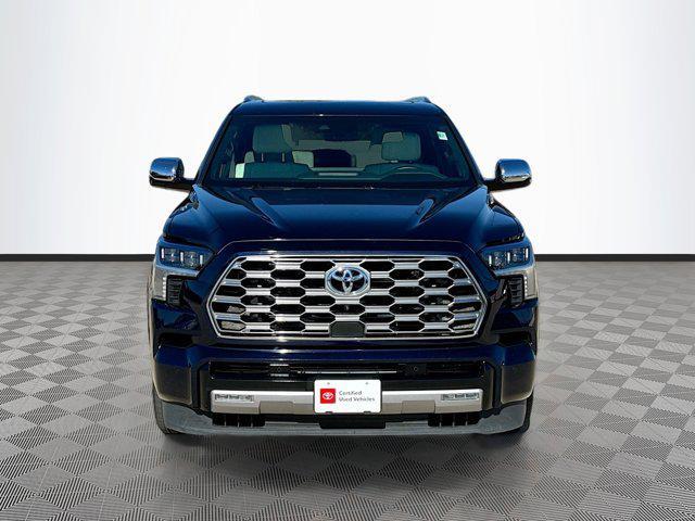 2023 toyota sequoia base