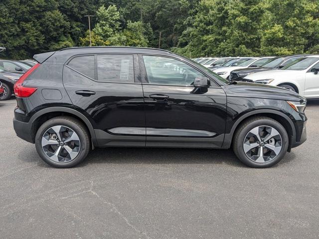 2024 volvo xc40 b5 core