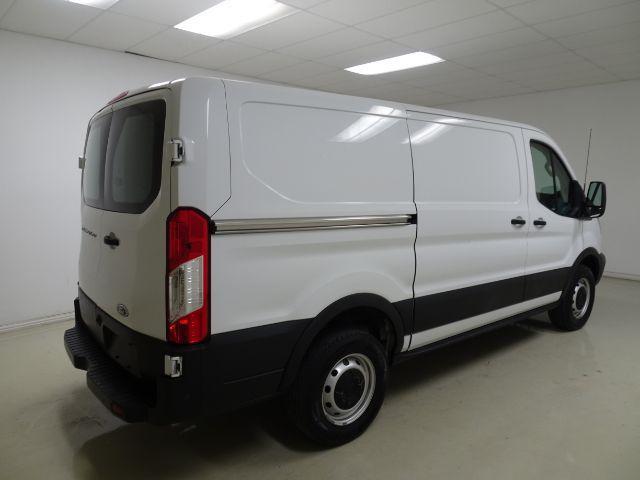 2019 ford transit-250 base