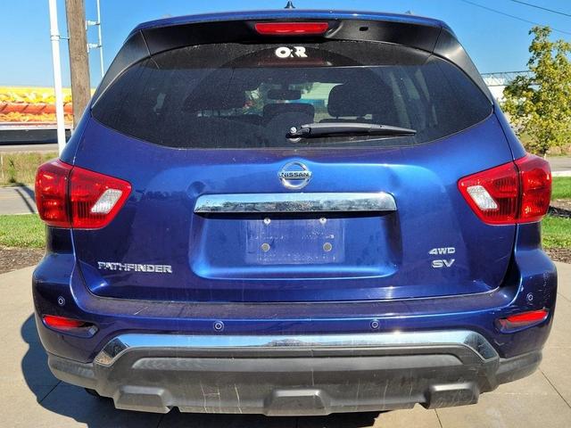 2018 nissan pathfinder sv