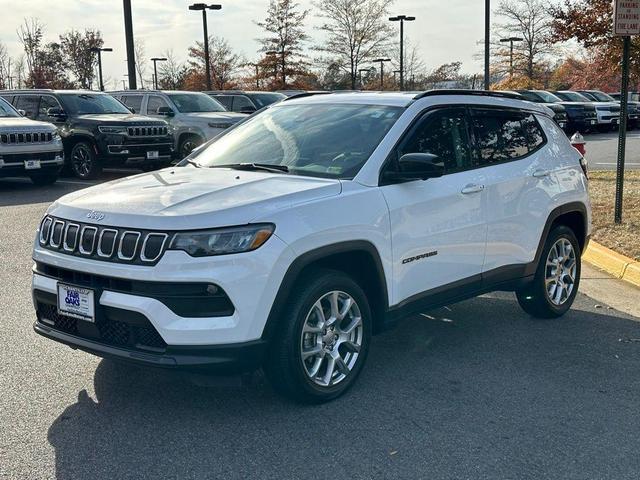 2022 jeep compass latitude lux