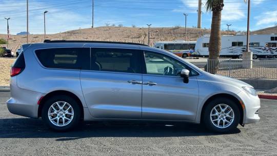2021 Chrysler Voyager