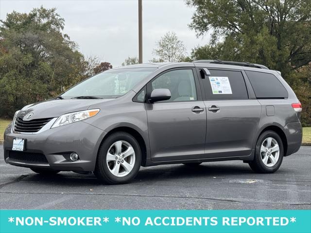 2011 toyota sienna le